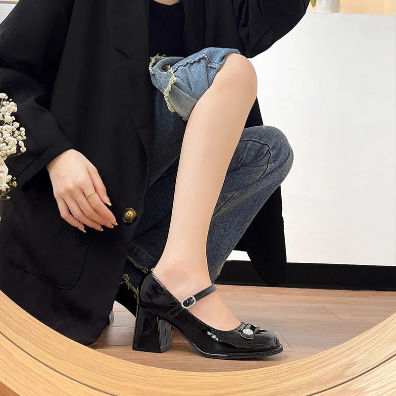Women's black patent leather chunky heel shoes with round toe and buckle, shown in size 40 with 5CM heel