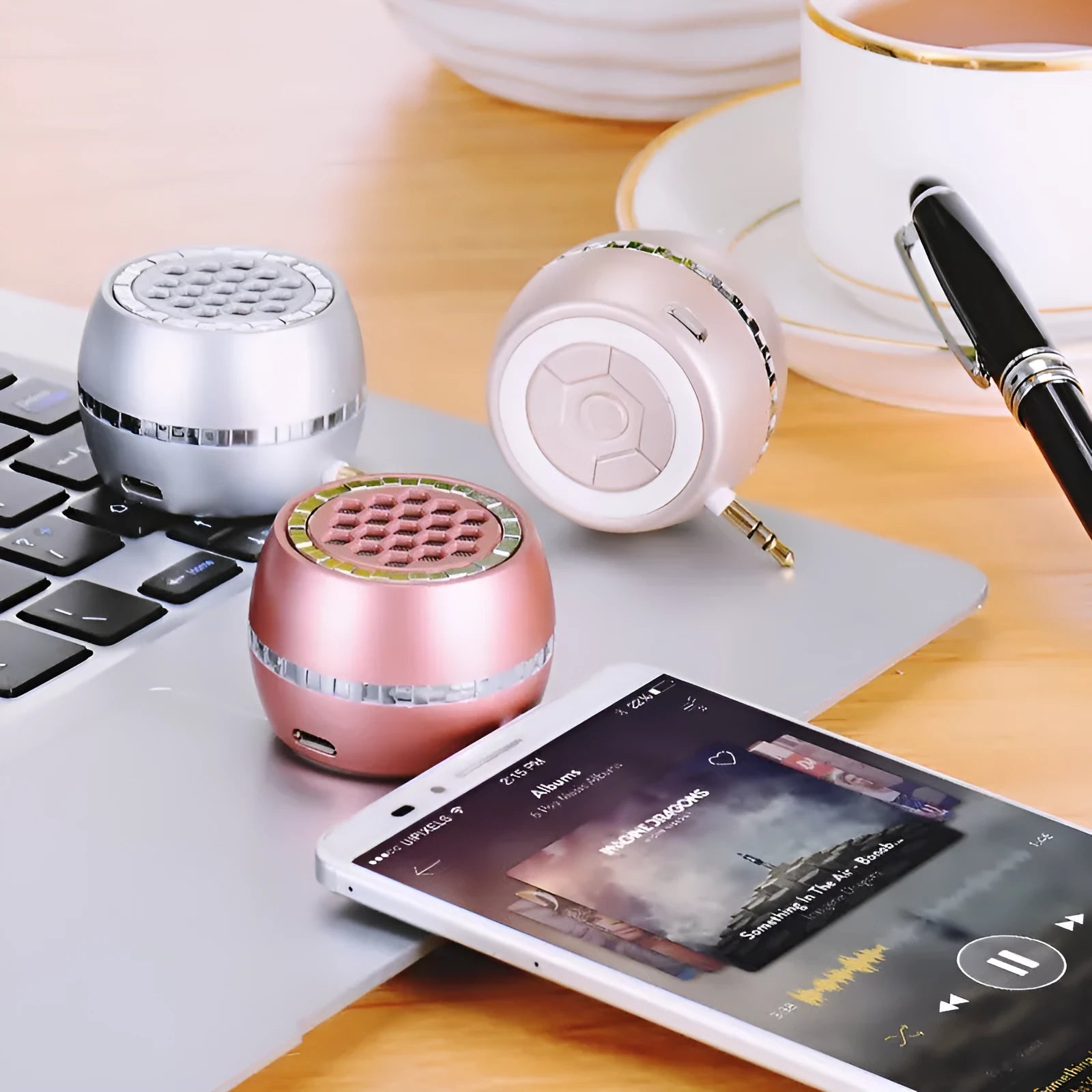 Universal external amplifier speaker in black, local gold or rose gold engineering plastic casing