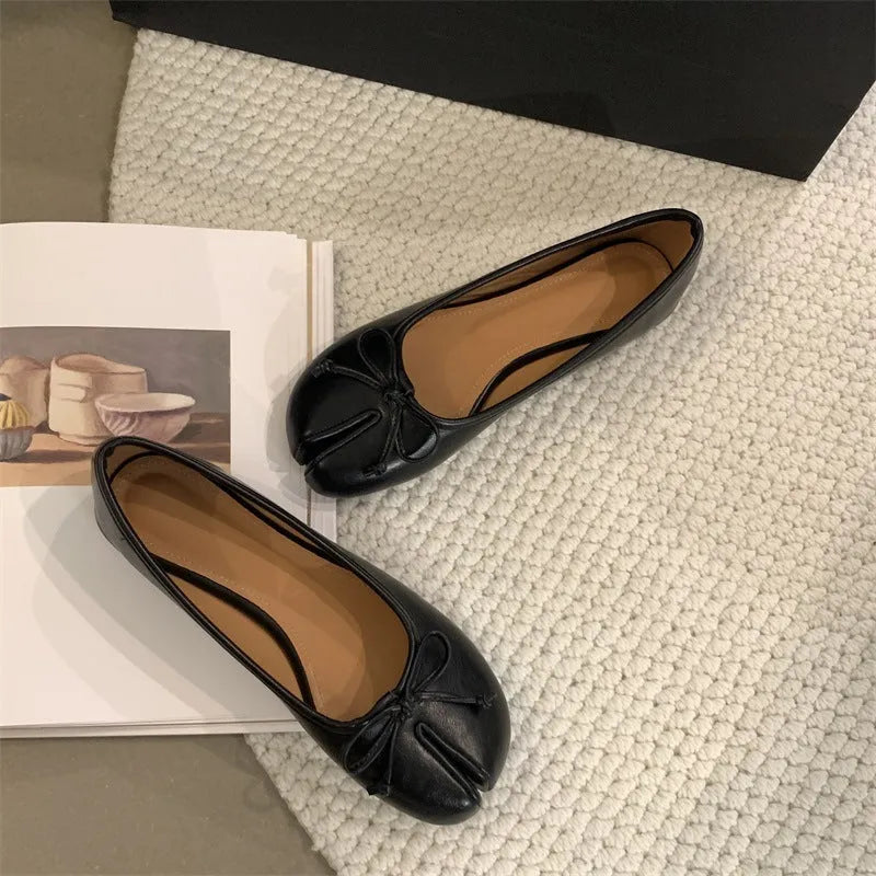 Women's split-toe flat heel pump shoes in black silver beige red colours