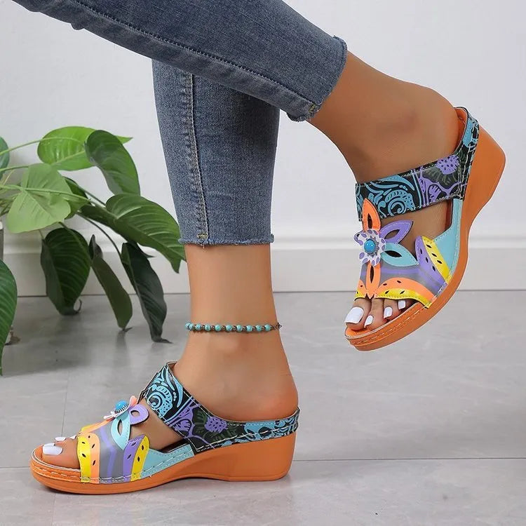 Ethnic Cool Girl Coloured Slope and Totem Slippers in cowhide with rubber sole, showing round toe and totem design