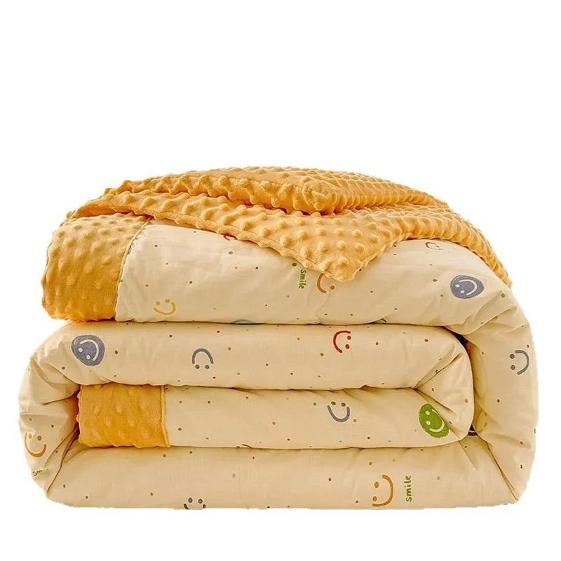 Yellow pure cotton printed quilt for spring and autumn, available in three sizes, machine washable.