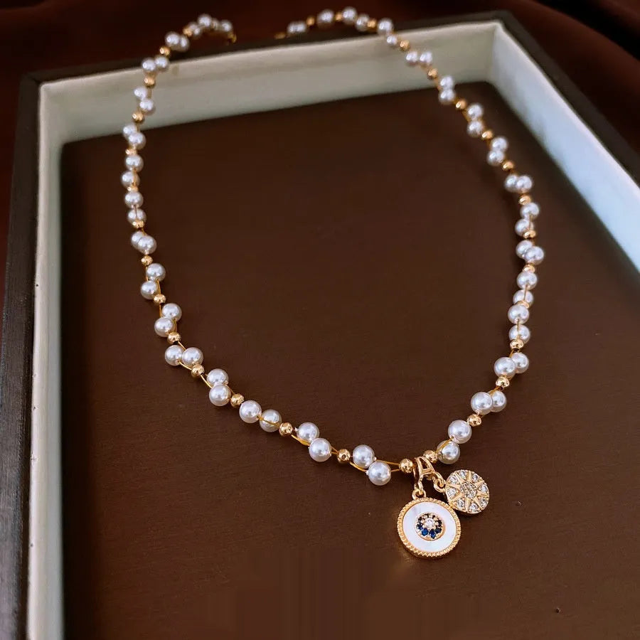 Gold electroplated women's necklace with zircon pearl pendant on adjustable 41-50cm clavicle chain