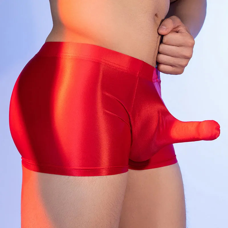 Thin breathable men's boxers in red with seamless nylon fabric and mid-waist design