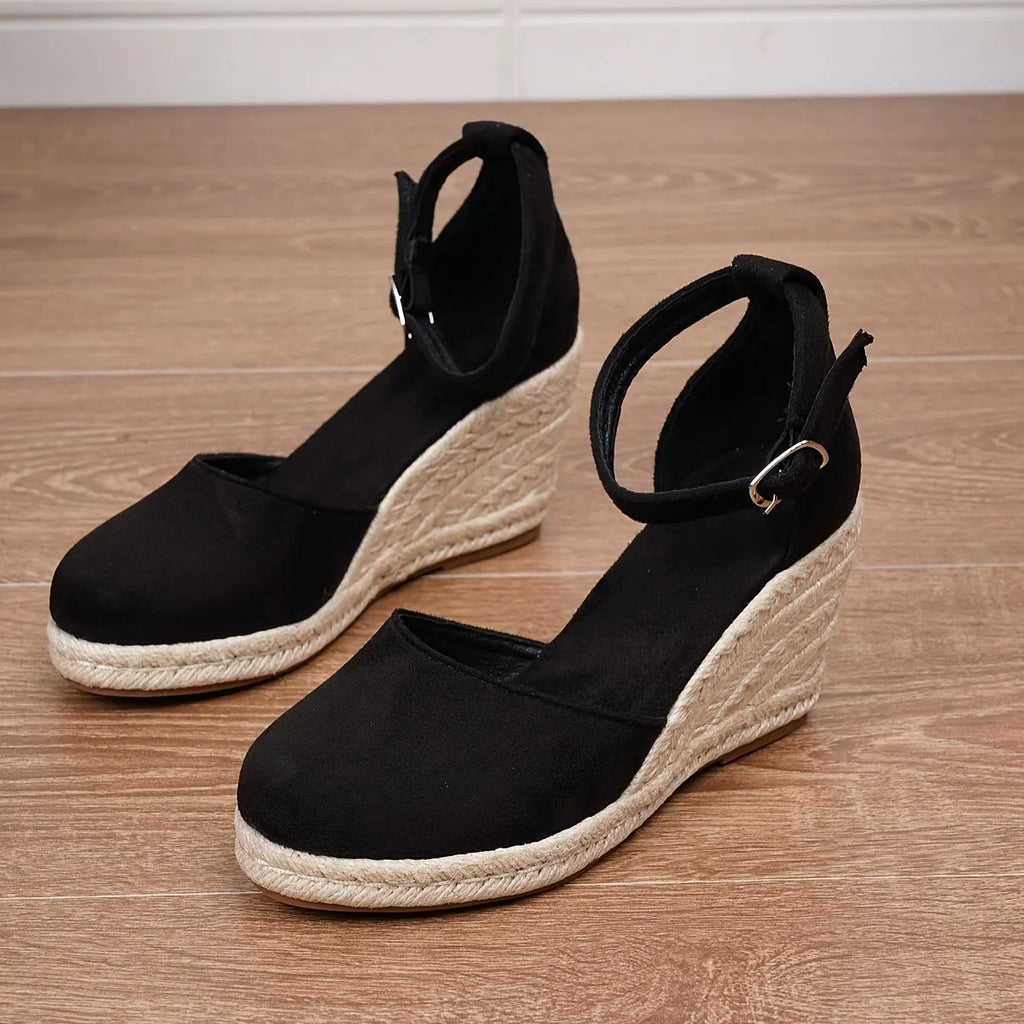Women's suede wedge sandals in Roman style with buckle fastening and rubber sole