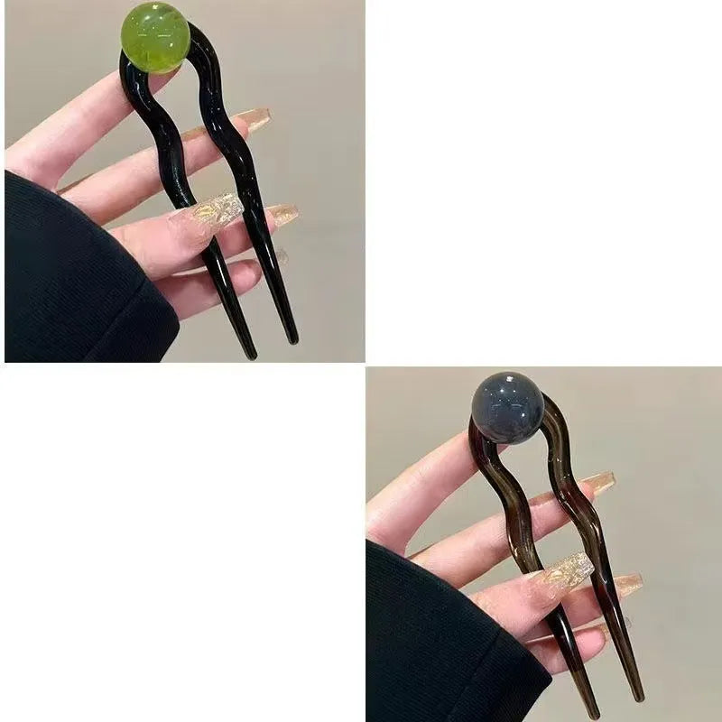 Ball retro U-shaped hair pin barrettes in acrylic with beige, caramel, dark grey, and green colour options