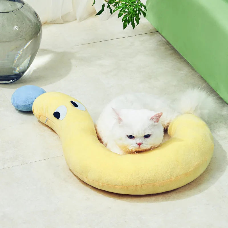 Blue and yellow 62x39cm pet cushion for cats and dogs weighing 0.25kg