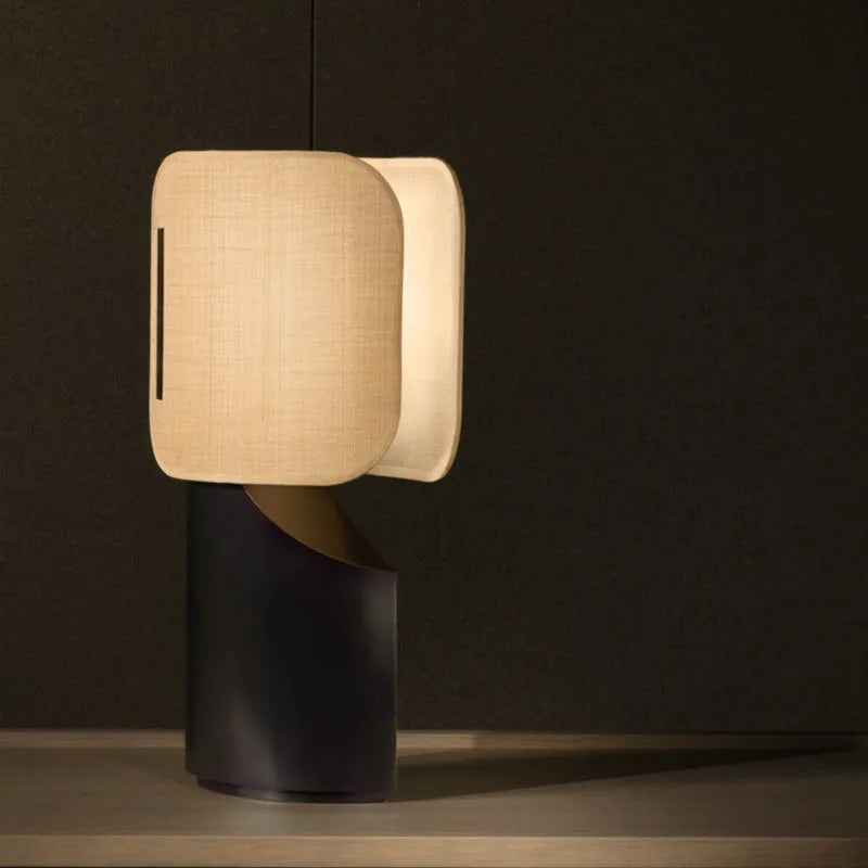 New Chinese style resin table lamp, 28x13x52cm, 220V US plug, single desk lamp