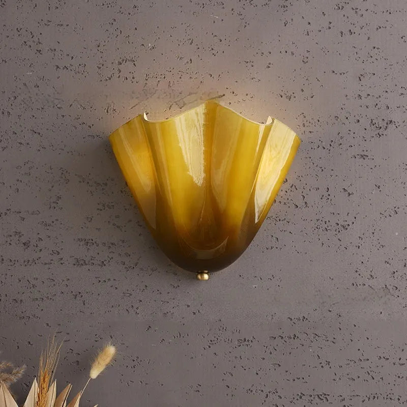 American retro berry glass wall lamp in iron with French shell design, 28x24x13cm, warm light 3000K