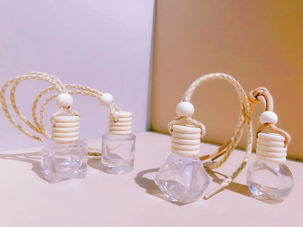 Car perfume pendant fragrance diffuser with glass bottle in cylinder, diamond, flat drum and square styles