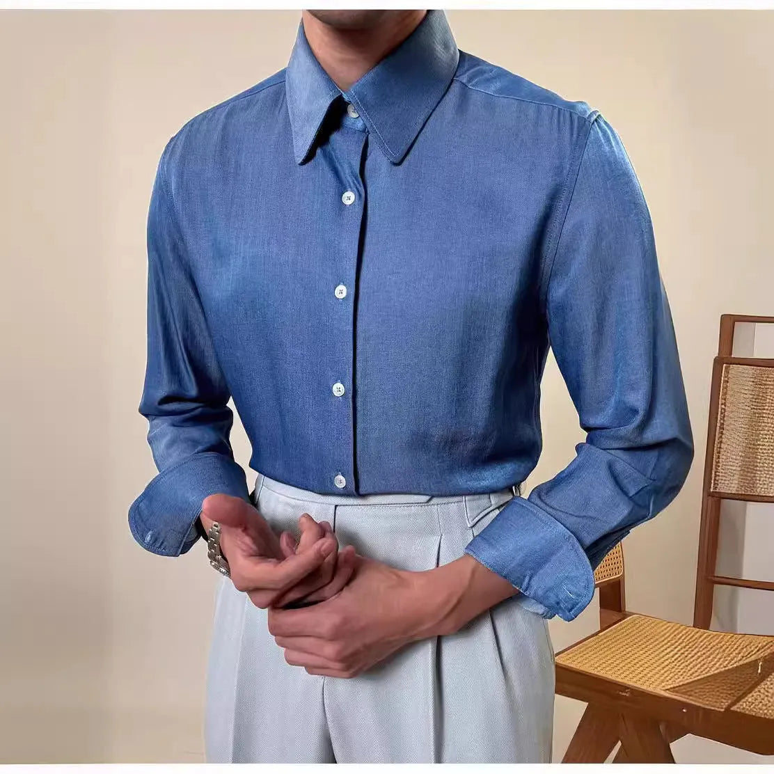 Men's slim-fit business shirt with round collar in blue colour options