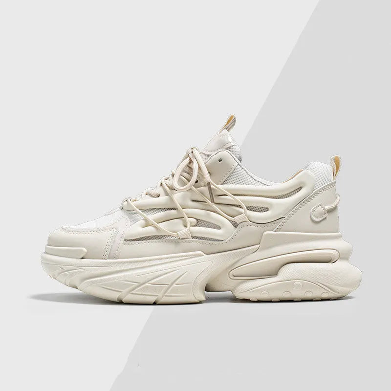 Men's low-top sneakers in beige with mesh and PU leather upper and rubber sole on a plain background