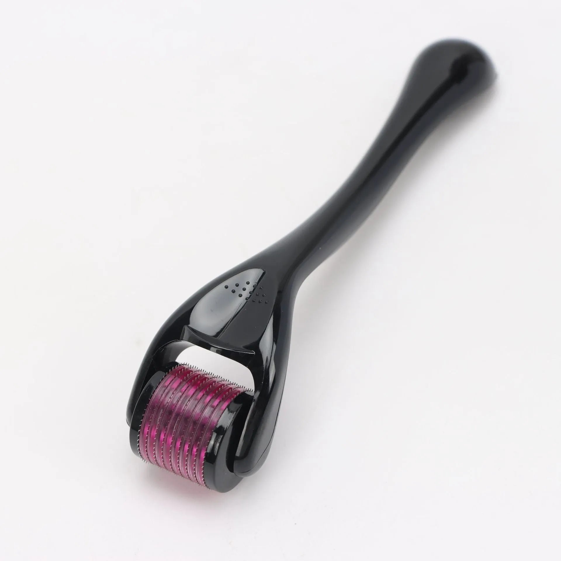 540 micro needle roller with PC handle and coloured wheel showing needle configuration for skin treatment