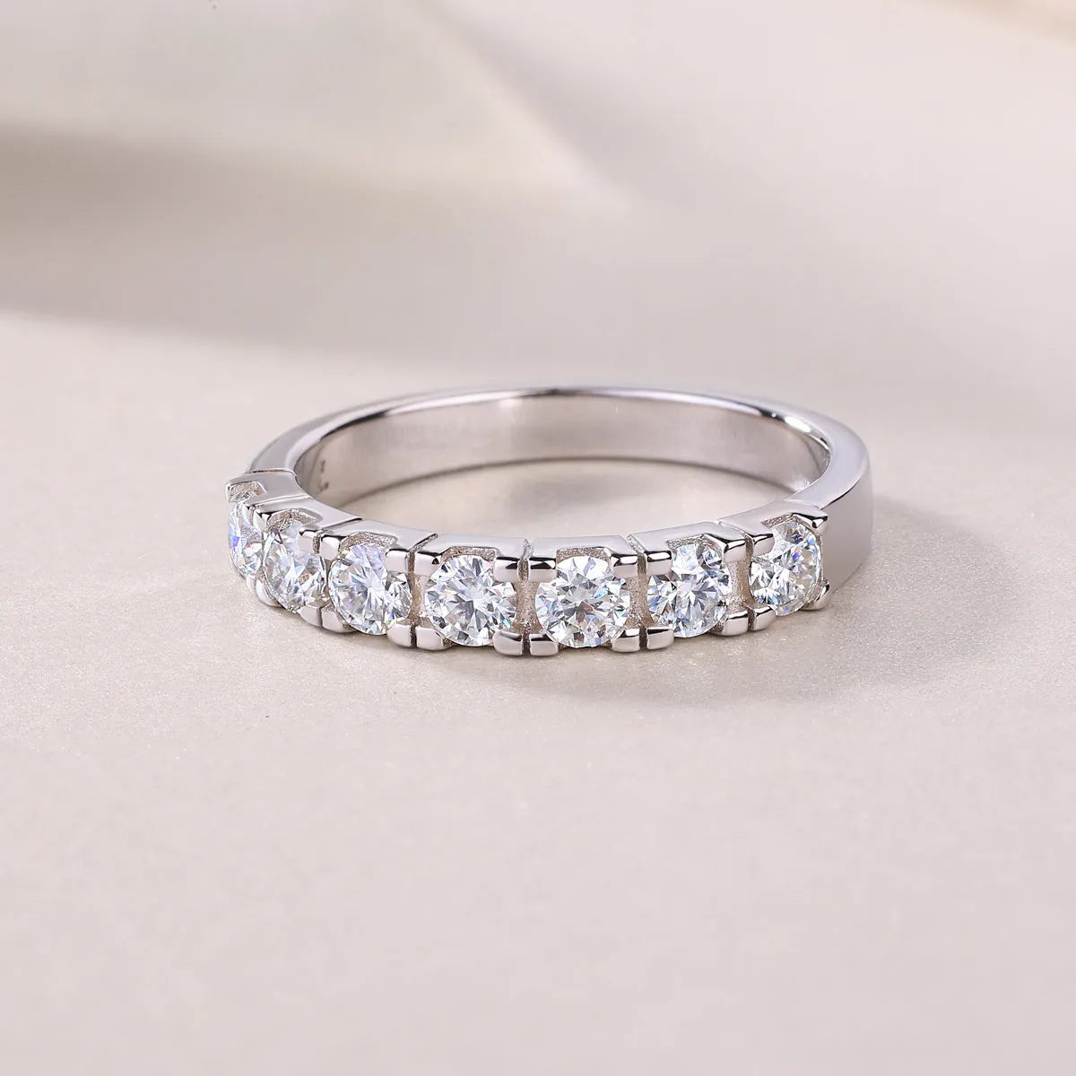 Lucky wedding ring set with 0.1 carat moissanite, S925 silver platinum plated, sizes 5 to 9, gift box