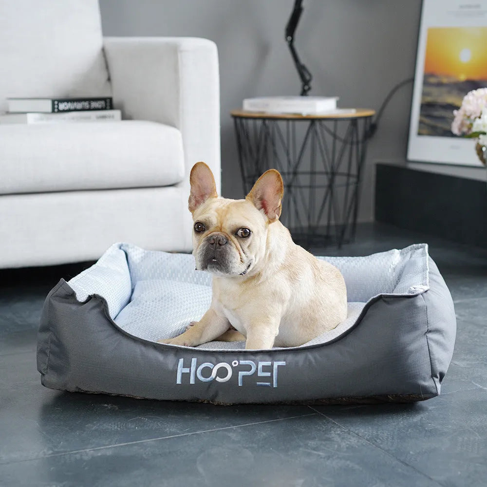 Soft pet bed with removable cover in three sizes for dogs and cats