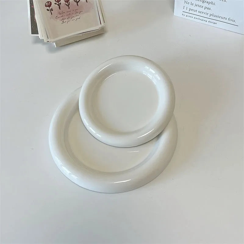 White round porcelain plate with bear or doodle design in 15cm or 20cm size, microwave-safe potted tray