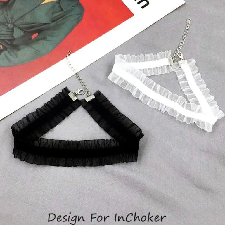 Velvet ruffled clavicle chain necklace with flower pendant on snake bones chain in black colour