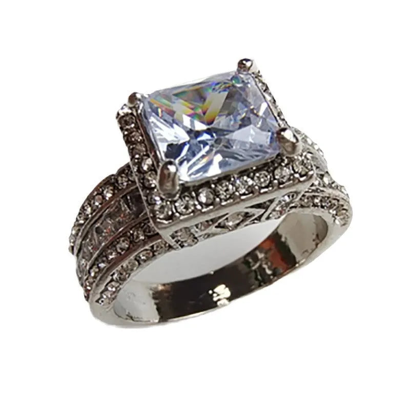 Geometric silver fashion ring with round elements in gold or white electroplated finish, UK sizes 5-13