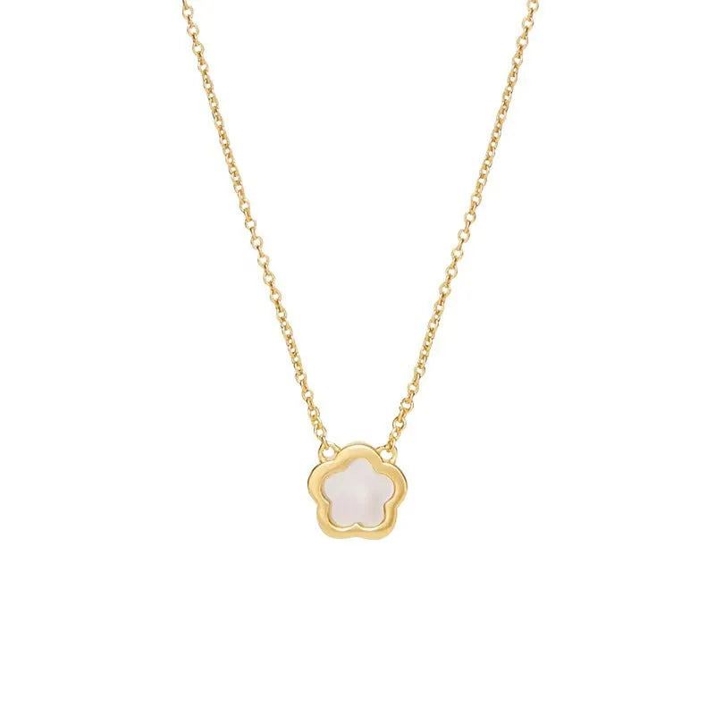 Mother of pearl shell flower necklace with copper chain in silver or gold colour