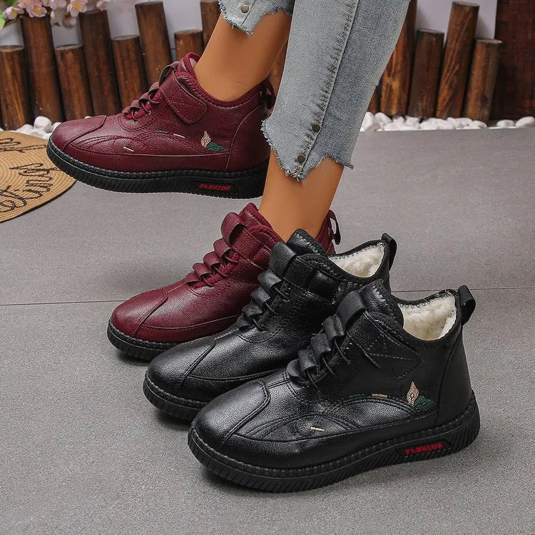 Women's black velvet cotton shoes with non-slip rubber sole, low-tube socks design