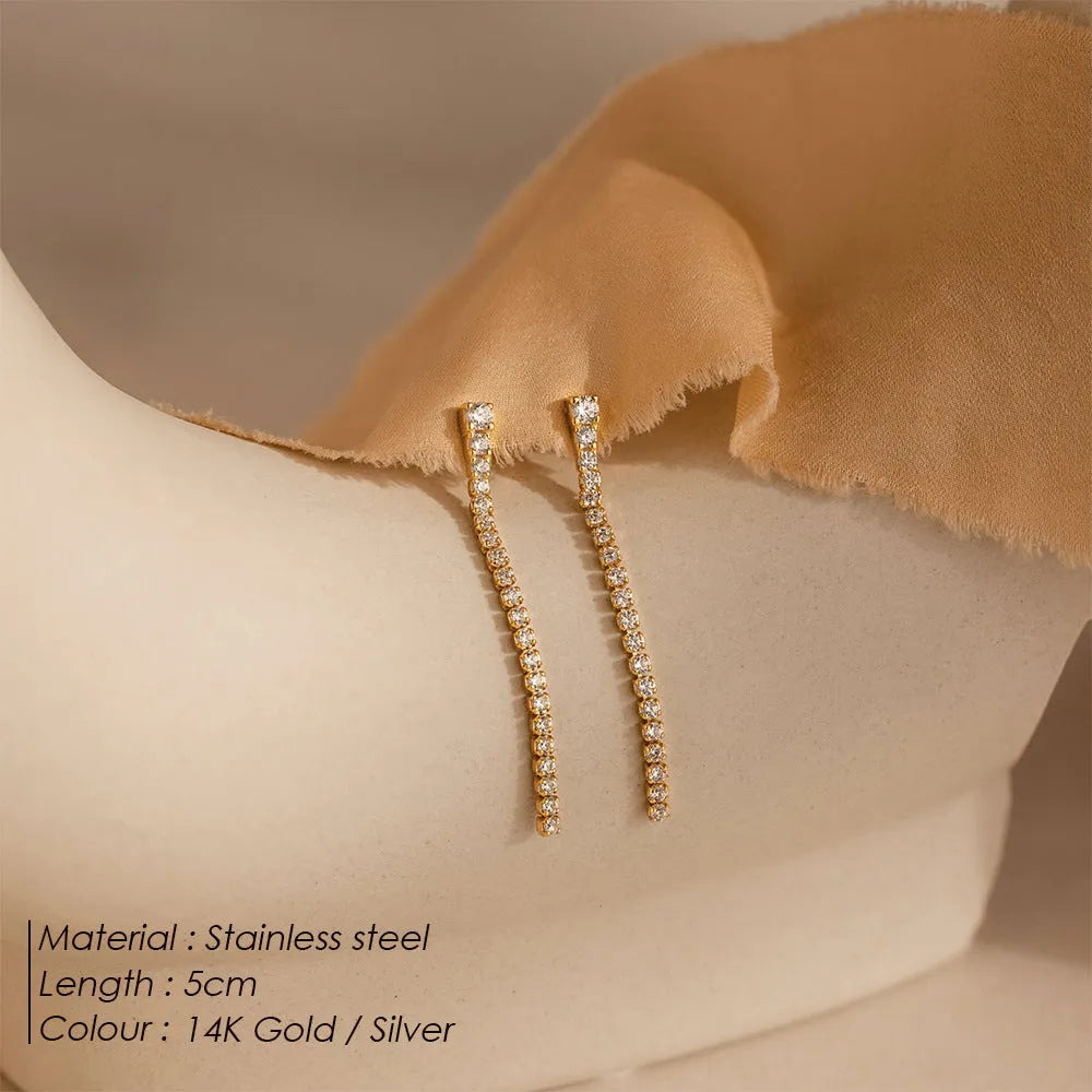 Sweet Elegance Zircon Earrings in gold and steel colour with geometric shapes and Chinese-style lines on stainless steel.