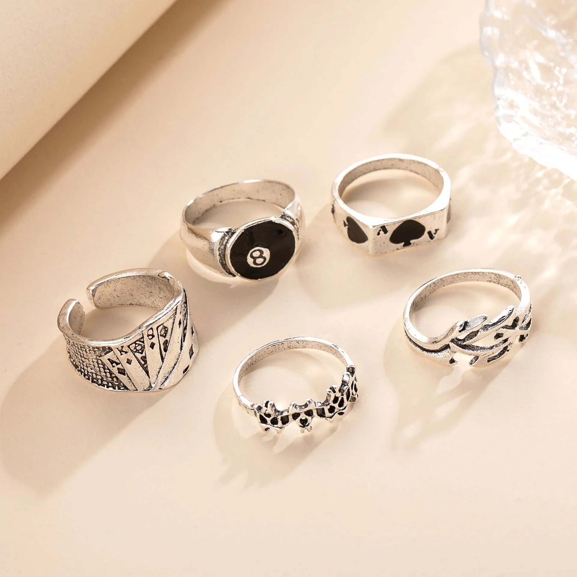 Black alloy poker ring with 2.5 cm retro spade card design for women