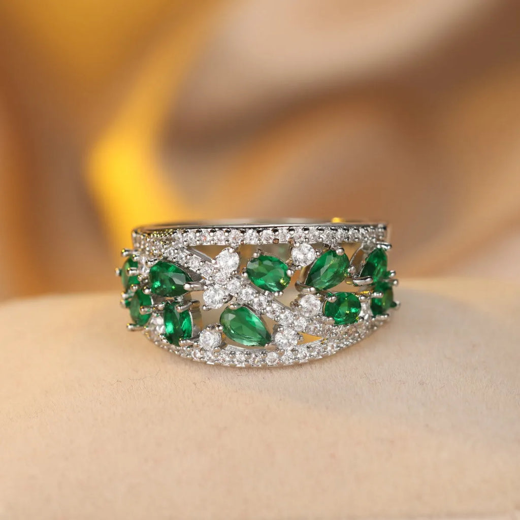 Women's round hollow fashion ring in copper with gold or platinum plating options