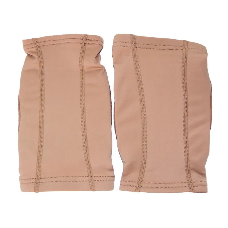 Ballet dance knee pads in skin colour and black, showing five size options from XS to XL for knee circumferences 24-46cm.