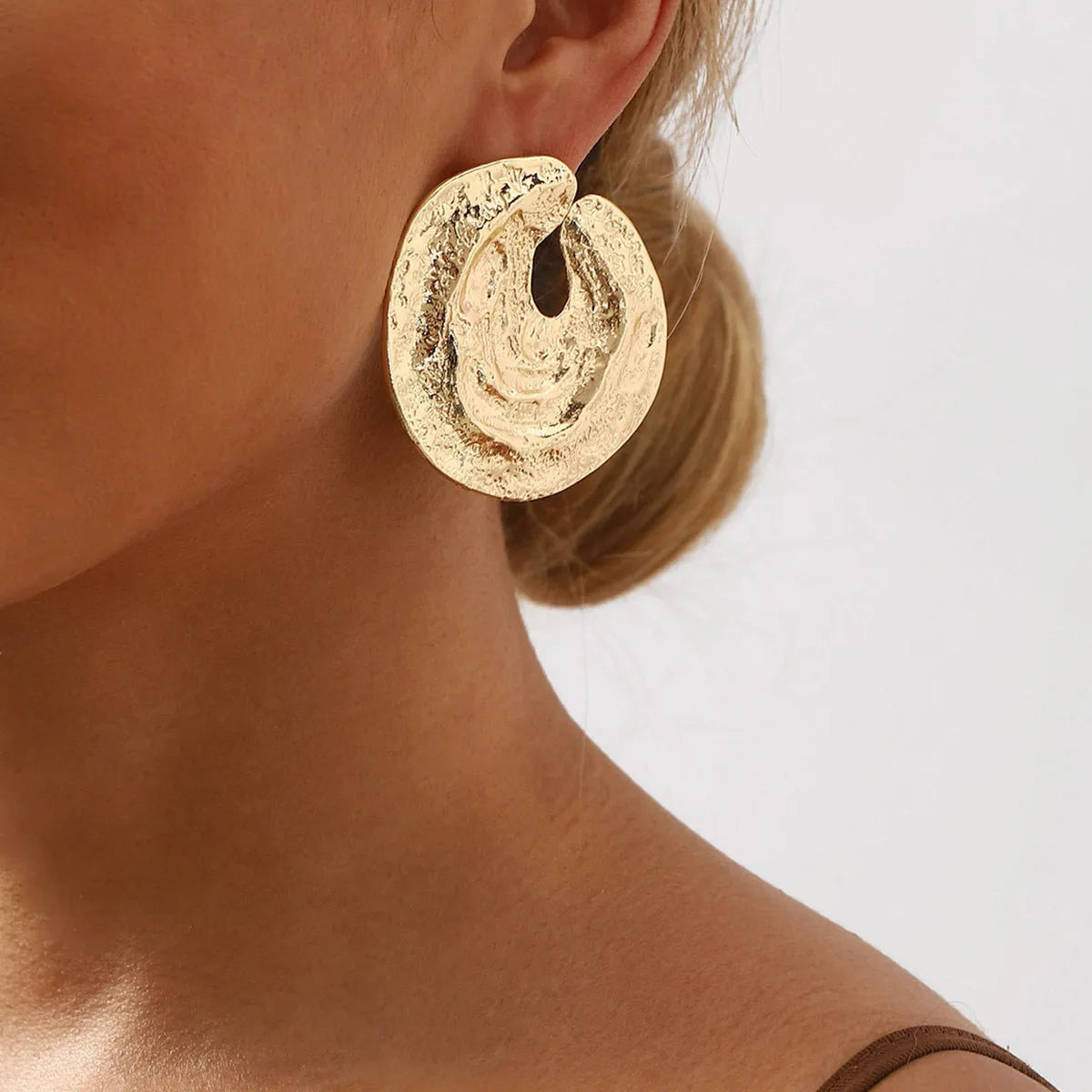 Exaggerated irregular geometric women's earrings with concave-convex texture in gold or white K finishes