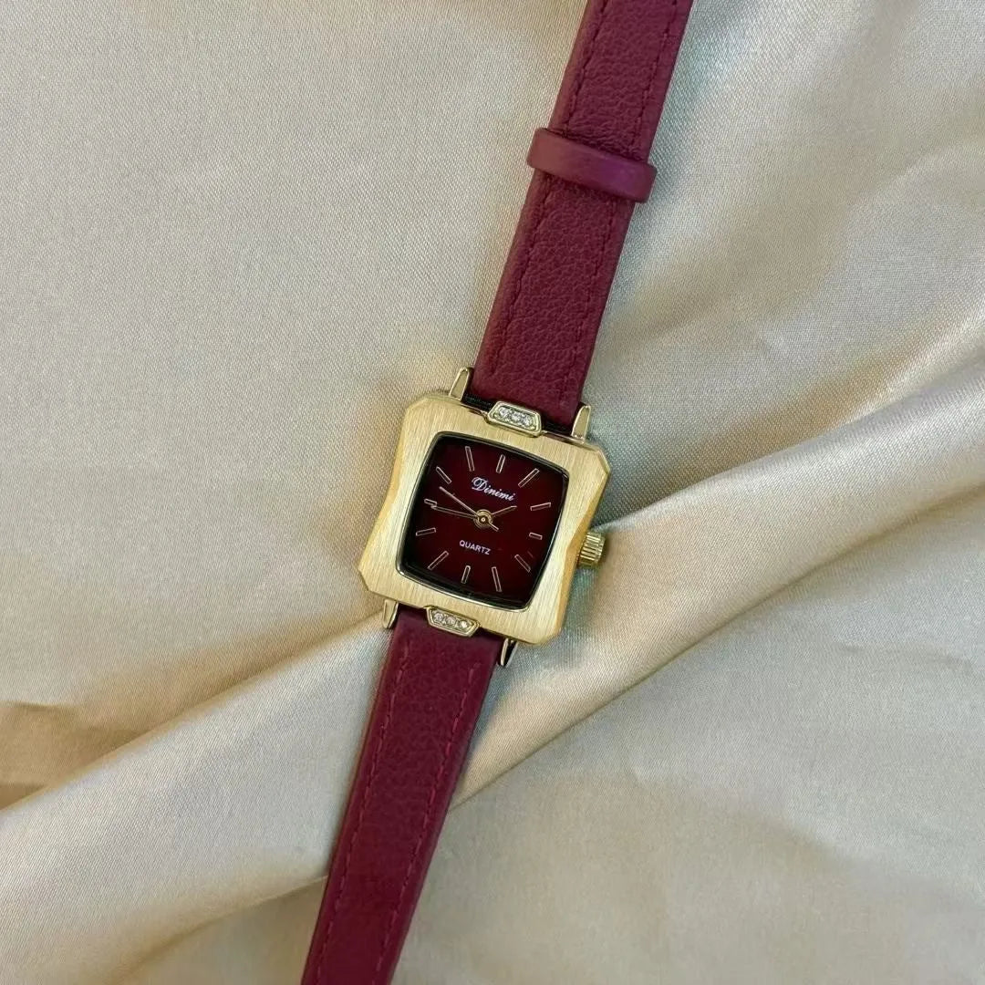 Chinese-style women's watch with alloy case, 8mm thickness, showing camellia pattern design option