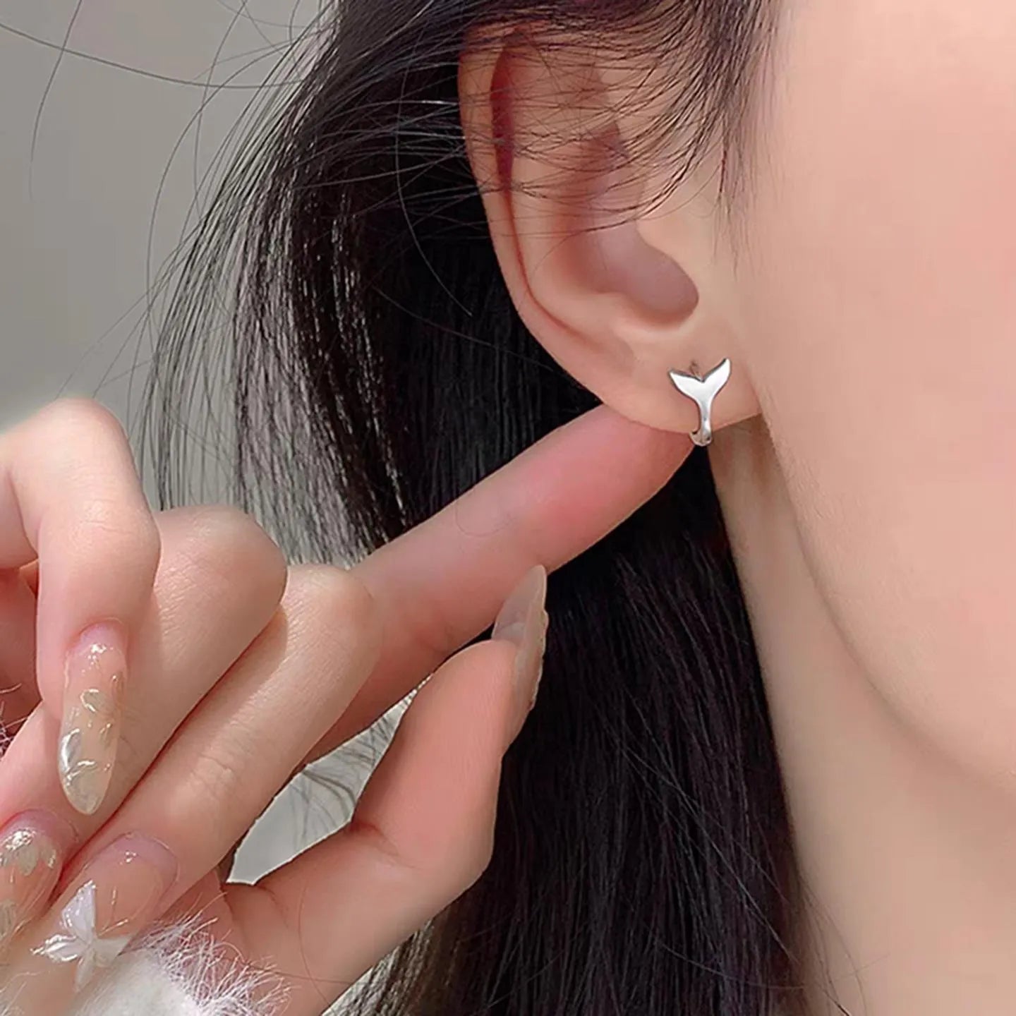 Women's fashion fishtail earrings 4.5cm length copper electroplated white gold yellow gold fresh style