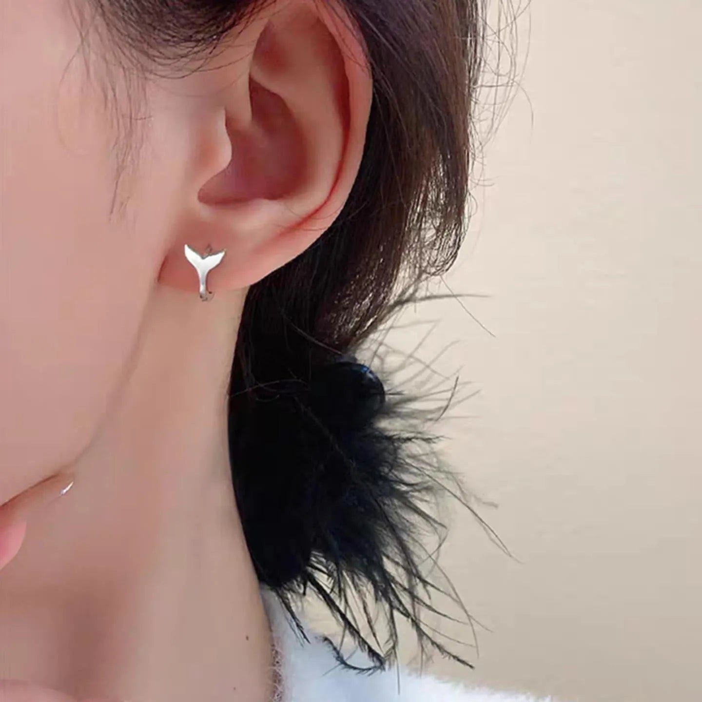 Women's fashion fishtail earrings 4.5cm length copper electroplated white gold yellow gold fresh style