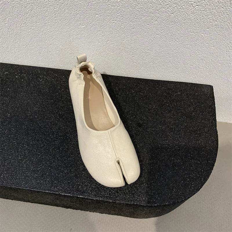 Women's round-toe chunky heel pumps with horseshoe split toe in apricot, black, or brown colours
