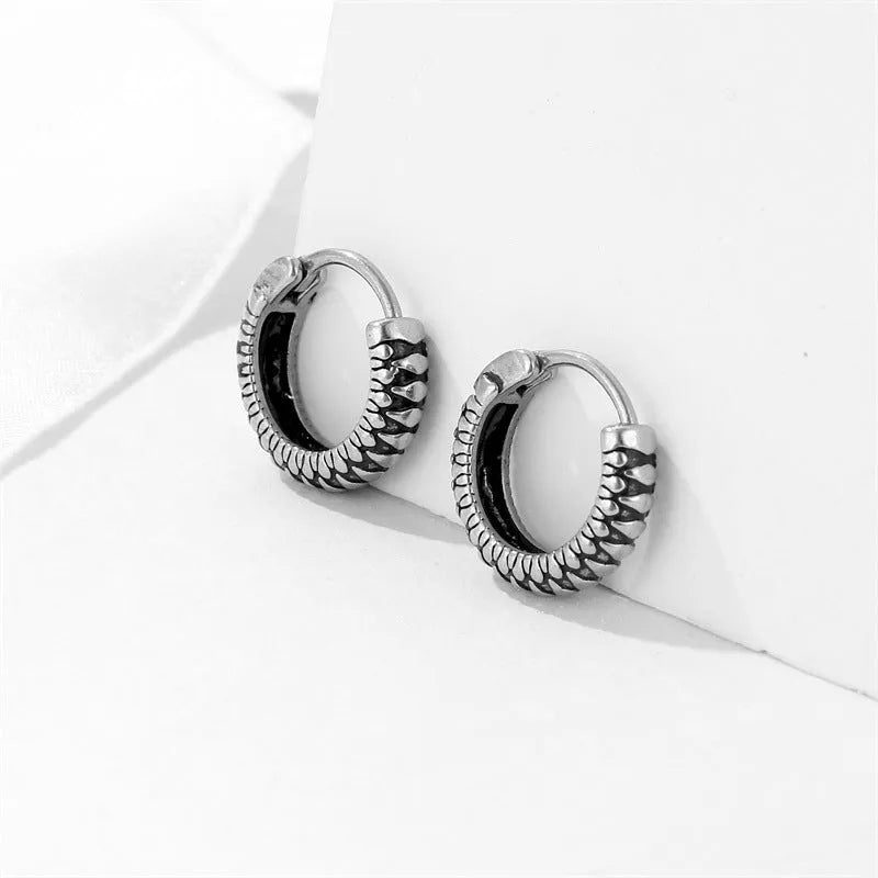 Geometric round titanium steel earrings with stainless steel stripes in silver finish