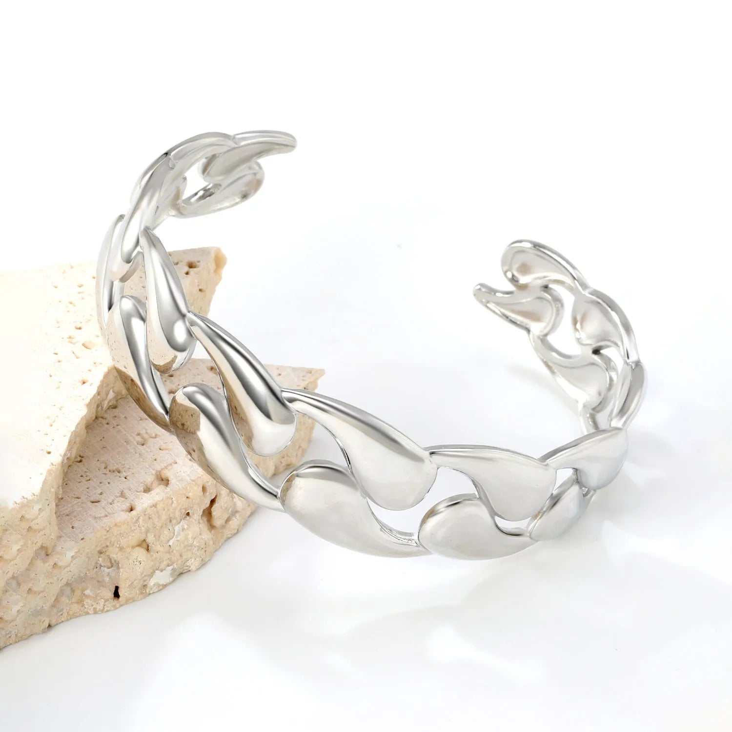 Stainless steel alloy bracelet with adjustable 18-22cm length and secure clasp in three colour finishes