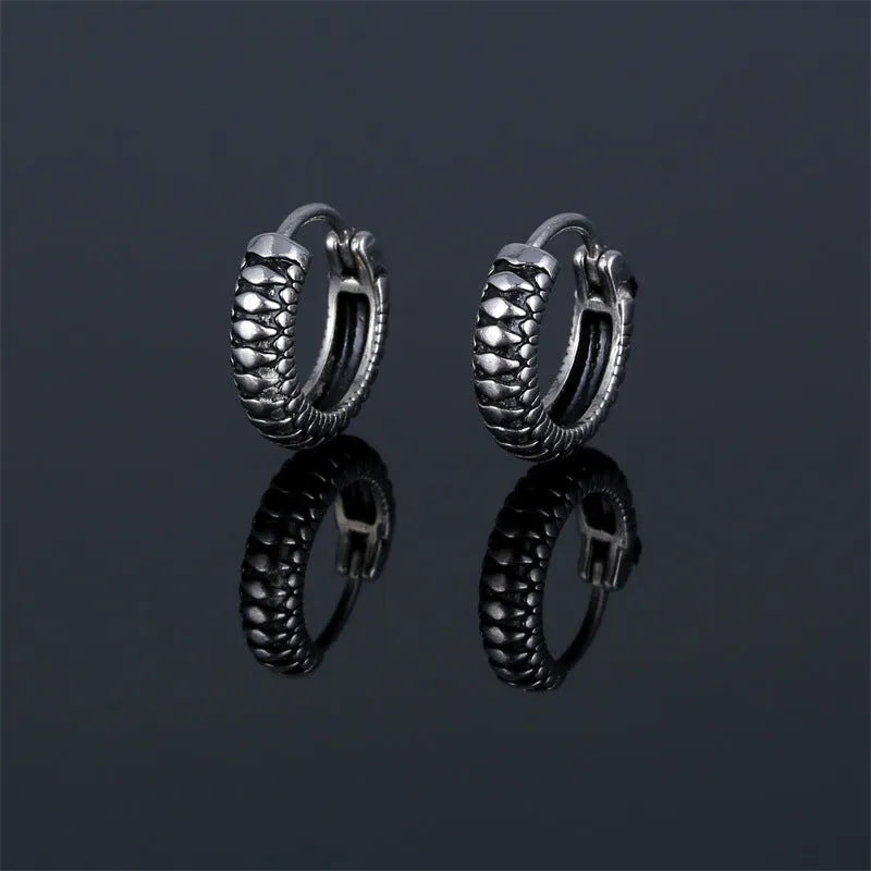 Geometric round titanium steel earrings with stainless steel stripes in silver finish