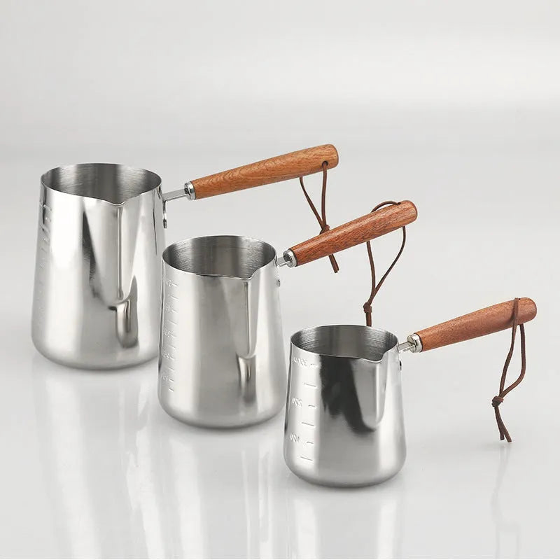 Stainless steel coffee cup with wooden handle and scale markings in 350ml, 600ml, or 1000ml capacity