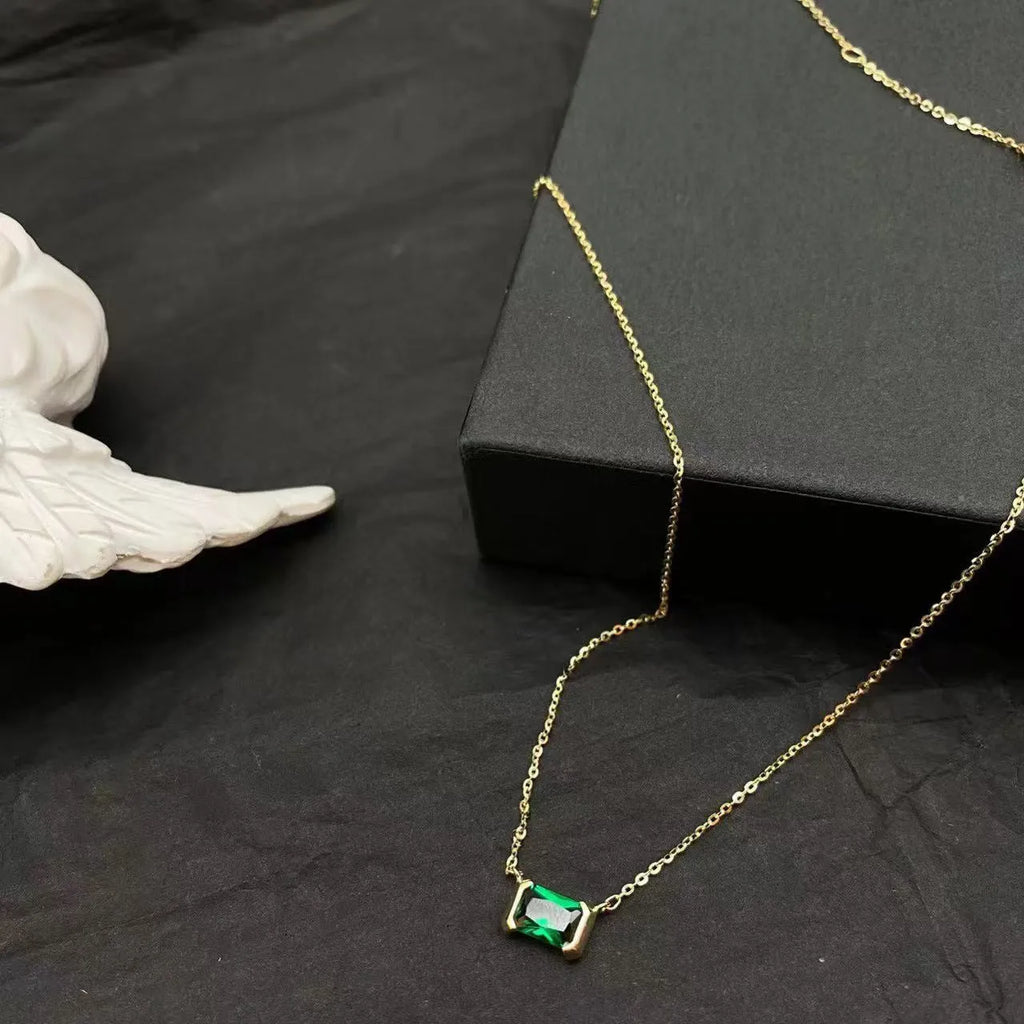 Gold geometric quadrilateral pendant necklace with inlaid Lvzuan detailing on copper base