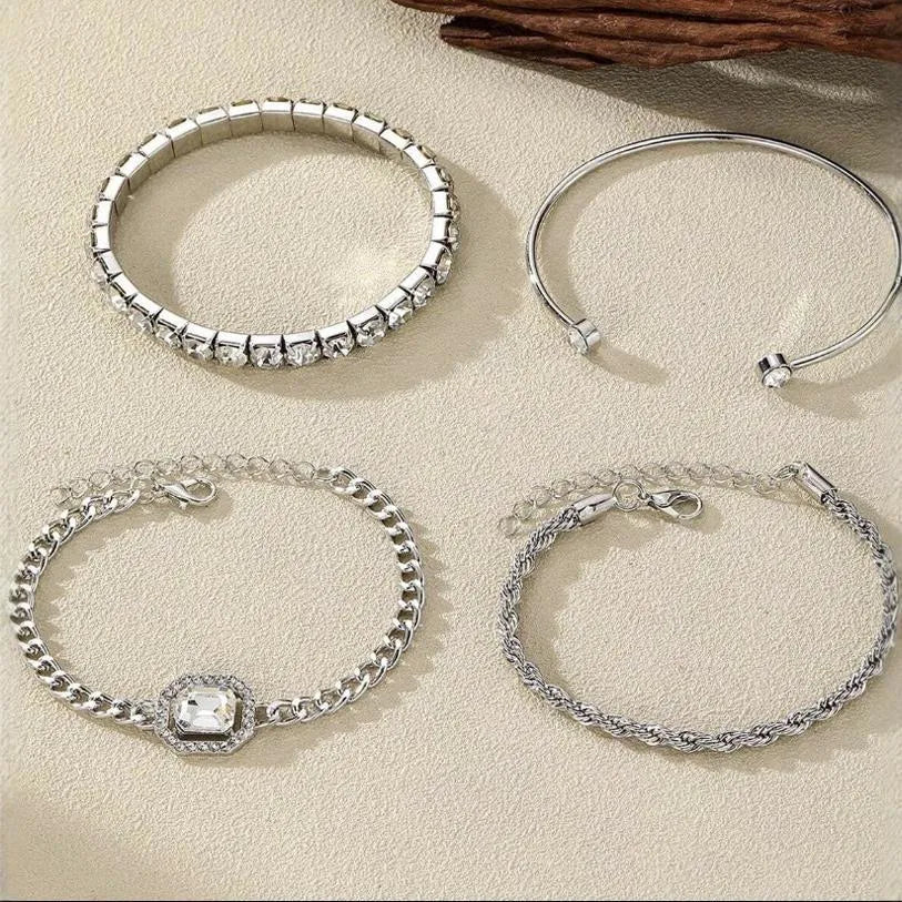 Artistic retro geometric alloy jewellery four-piece set with square diamond shapes in gold finish