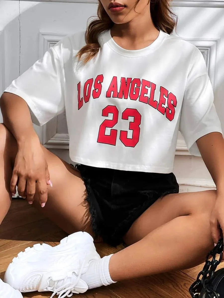 Cotton t-shirt with personalised English letters and exposed navel design in black or white