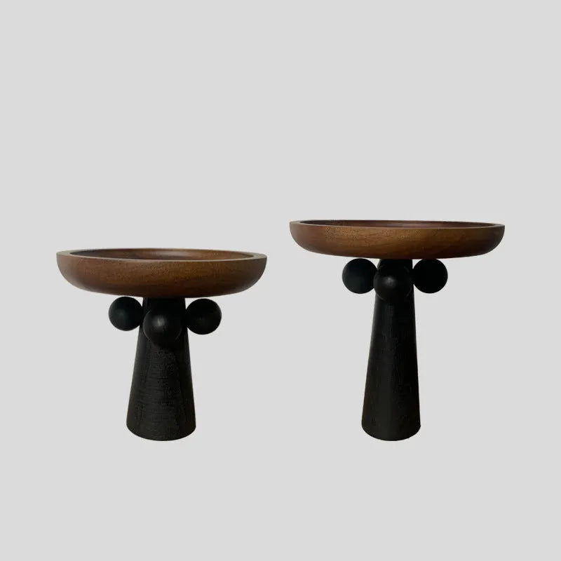 Round beech wood decor tray with 15cm legs holding candles on light wooden surface
