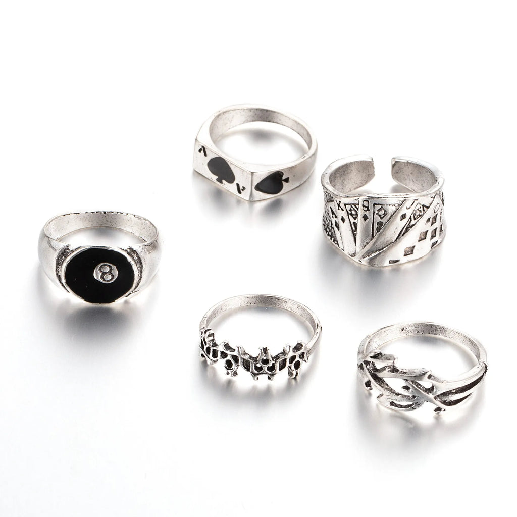 Black alloy poker ring with 2.5 cm retro spade card design for women