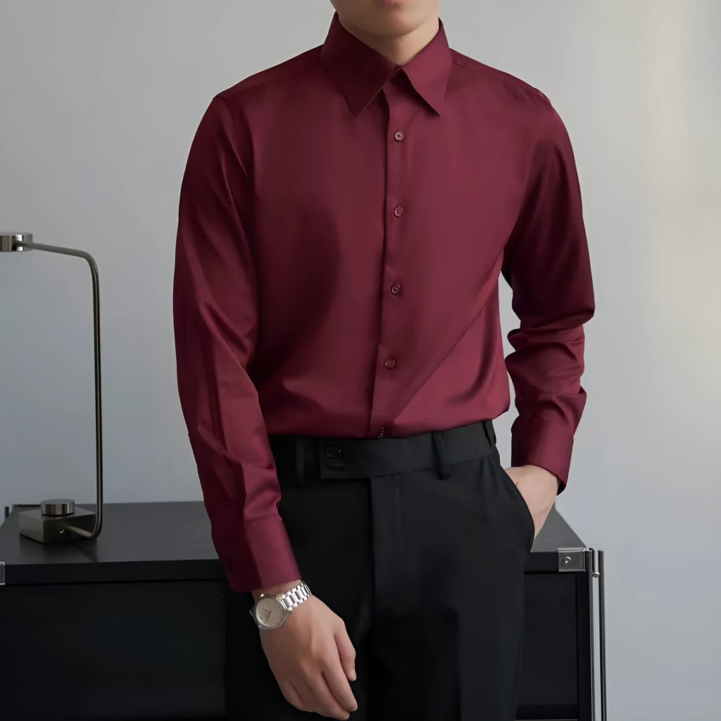 Man wearing a black loose-fit long sleeve cardigan shirt in Korean slim style with Japanese retro details.
