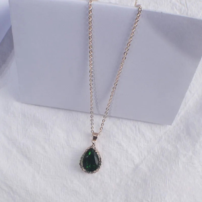Water drop rose gold rhinestone necklace with adjustable chain and geometric pendant in multiple colours