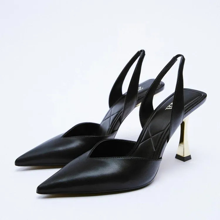 Women's pointed high heels in patent leather with shallow mouth design, available in black and apricot colours