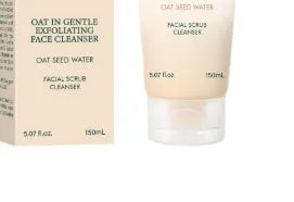 Oat facial cleanser foam in 150ml pump bottle for gentle pore cleansing