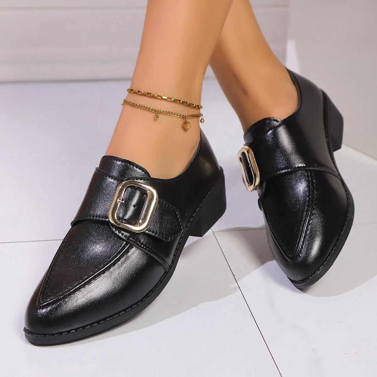Women's British-style simple leather shoes with bow detailing, PU upper, and rubber sole in available sizes.