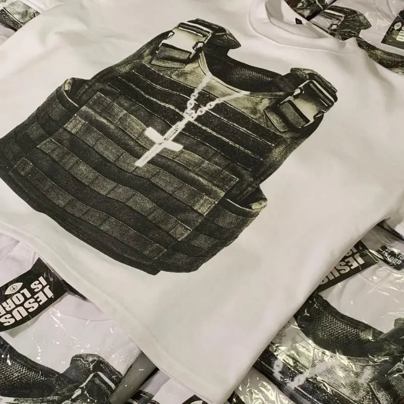 Printed cotton short sleeve t-shirt in retro street style with drop-shoulder sleeves and contrast colour design