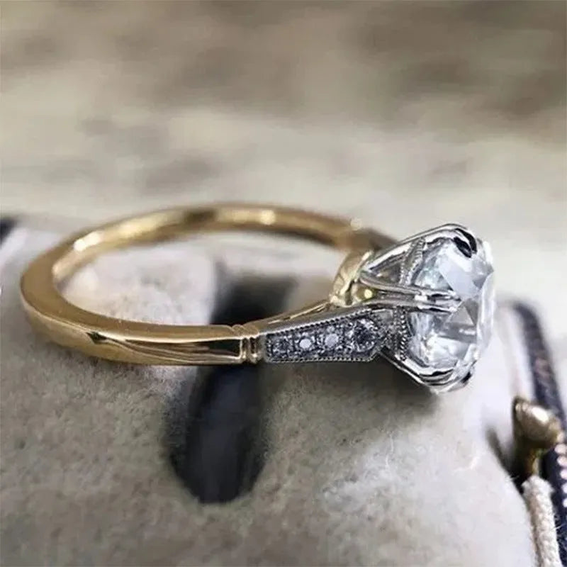 Two-tone brass-plated copper ring with inlaid zircon, geometric women's design, sizes 6 to 10