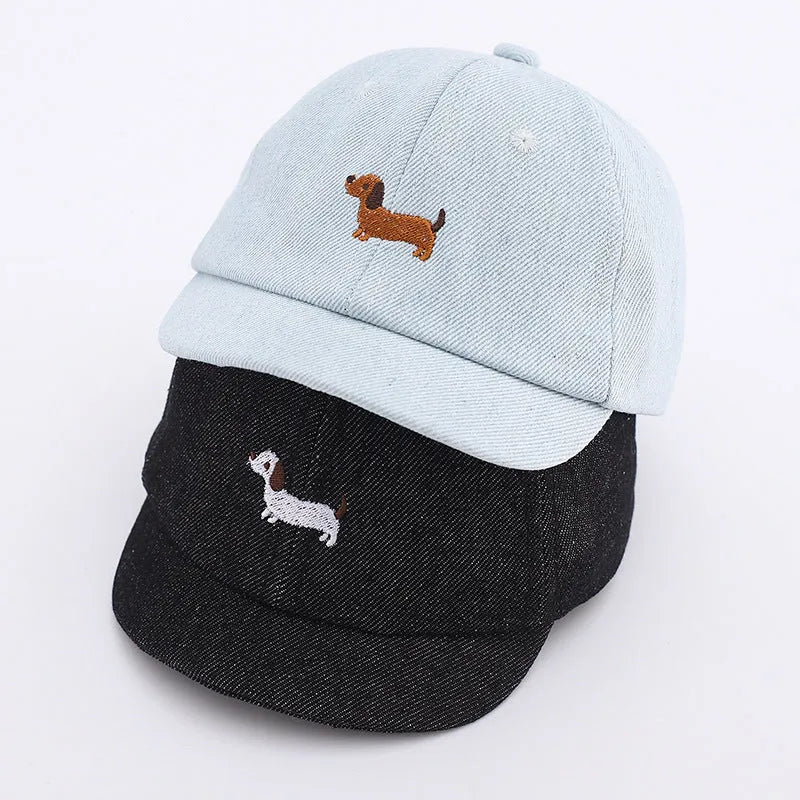 Denim baby baseball cap in light blue for sun protection, size 48cm.