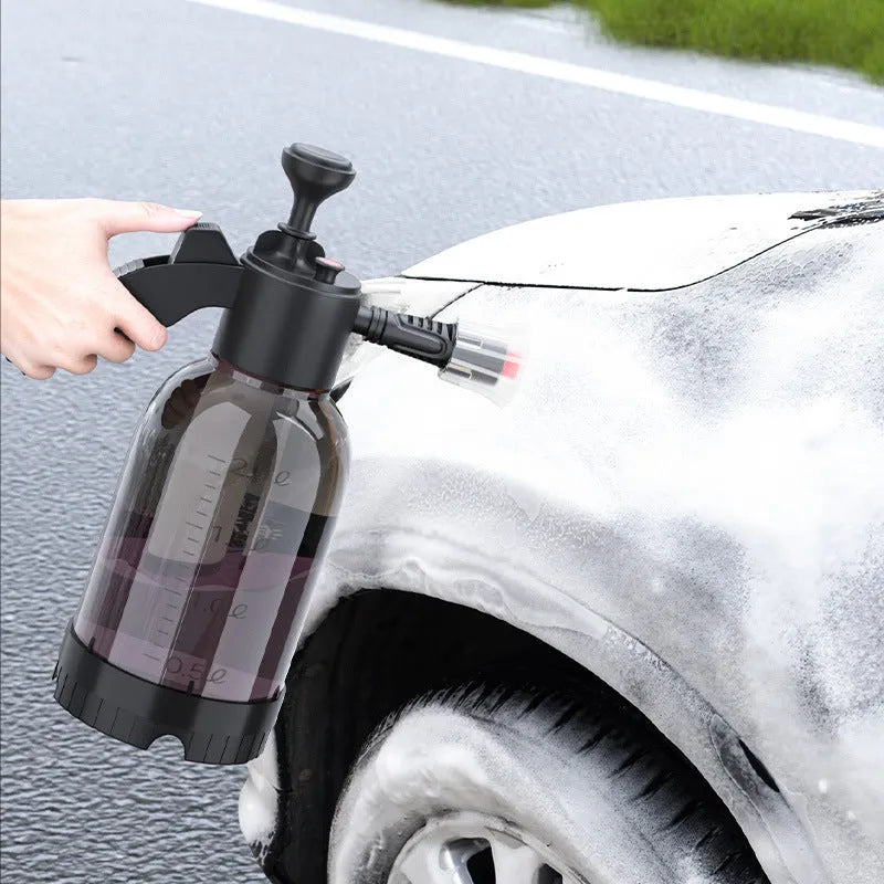 Black 2L foam watering can with switch lock, aluminium oxide tie rod, and two nozzles for car washing and gardening